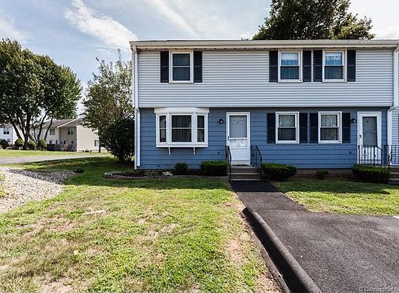 2nd image of 2 Garland Dr #2
