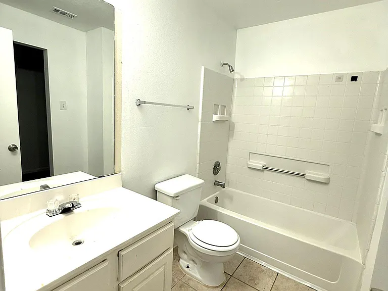 19851 Laurel Trail Dr — Photo 9