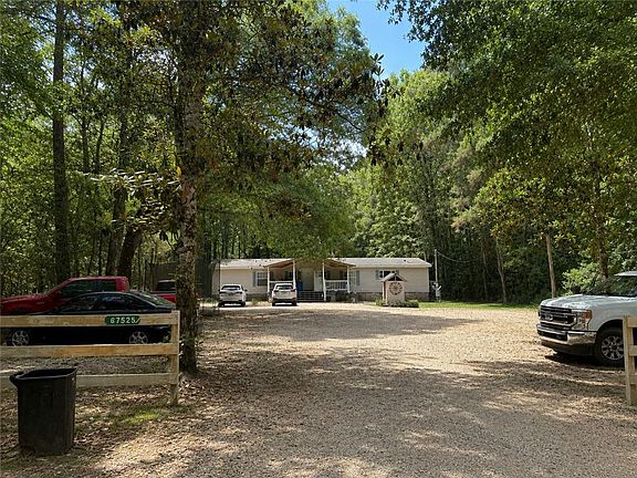 2nd image of 67525 Hiern Dr
