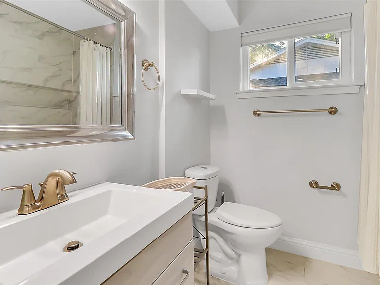 623 Greenleaf Dr — Photo 14