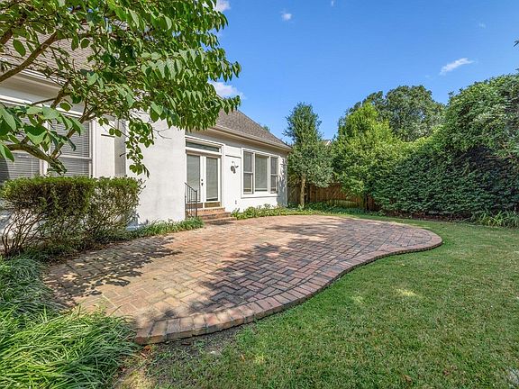 2nd image of 3246 Club Breeze Dr