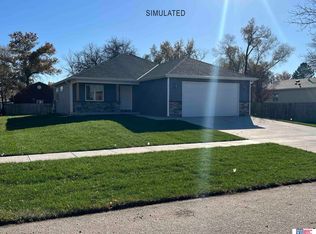 646 Pine St, Greenwood, NE 68366