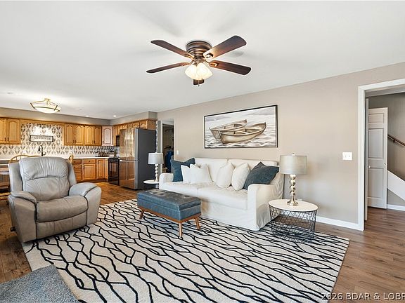 4th image of 251 Glenroth Dr