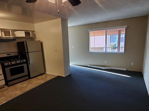 4th image of 177 N Alexandria Ave #D