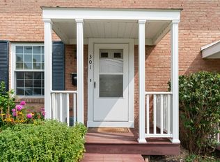 301 E James St, Homestead, PA