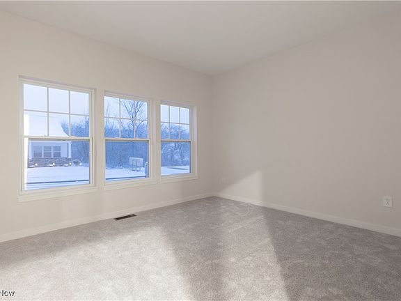 3rd image of 4347 Oak Ridge Trl