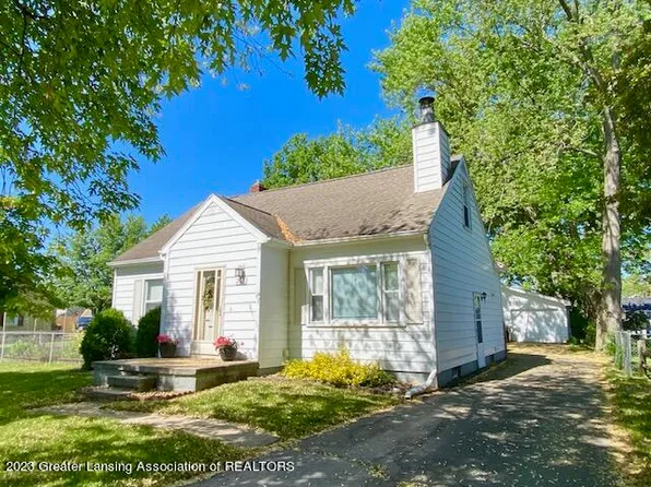 203 Harriet Ave, Lansing, MI 48917