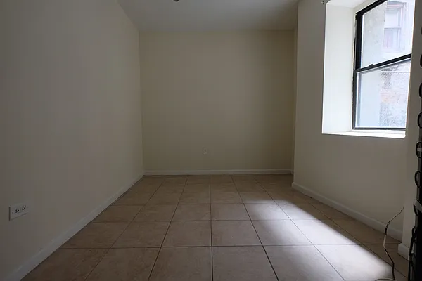 Rented by Keller Williams NYC | media 19