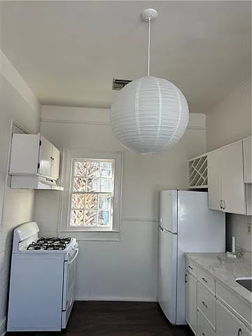 727 Esplanade Ave #203 — Photo 6
