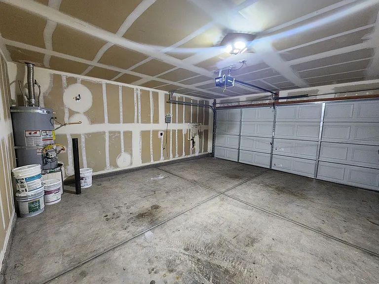 776 Spotted Eagle St — Photo 40