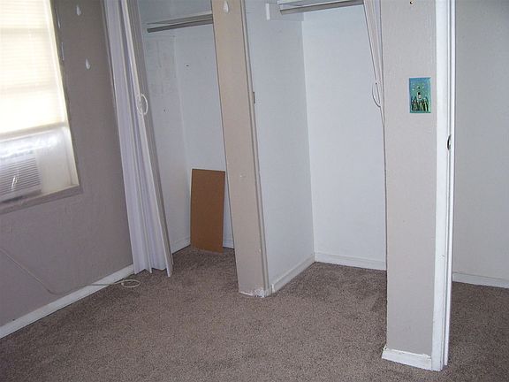 3rd image of 2210 NW 26th St