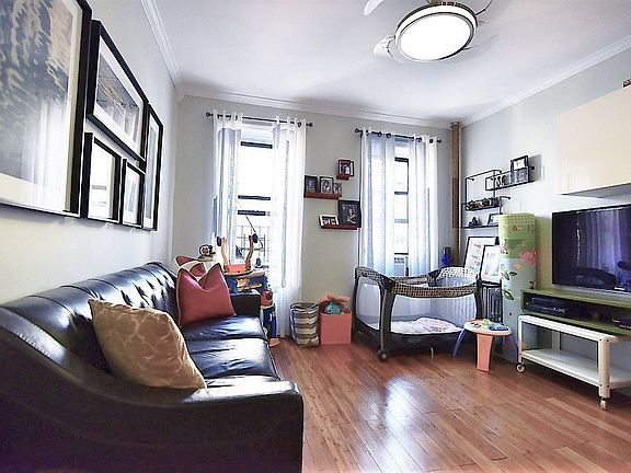 2nd image of 345 Bedford Ave APT D1