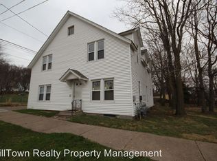 513 Warren St APT 4, Davenport, IA 52802