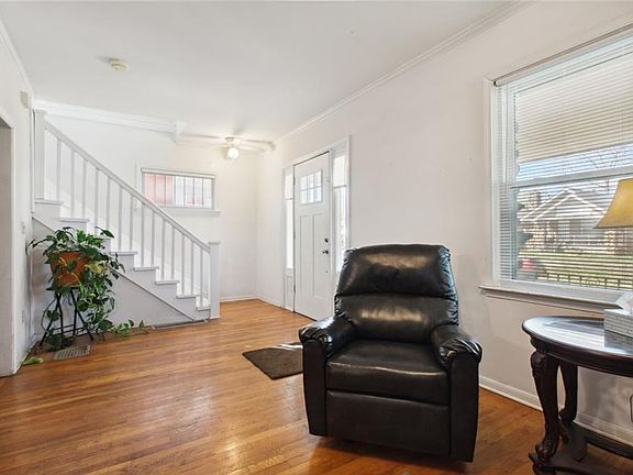 4th image of 3841 E 68th Ter
