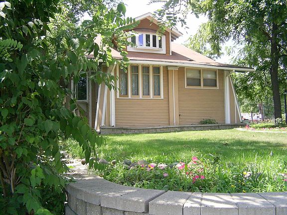 From Main St. SE of property