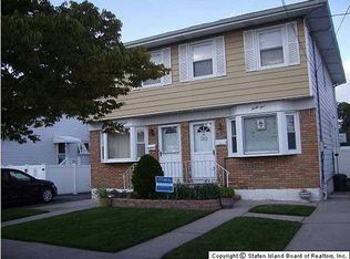 29 Ruth Pl, Staten Island, NY 10305