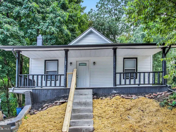 25 Creek Bottom Rd, Manchester, PA 17345