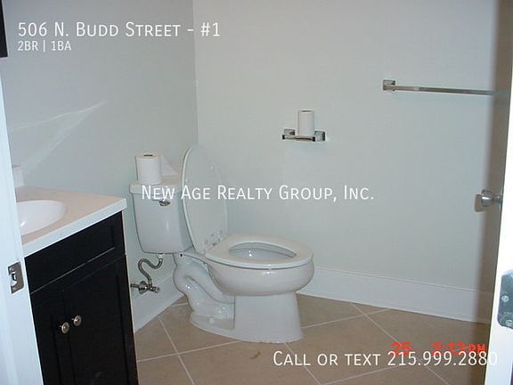 4th image of 506 N Budd St #1