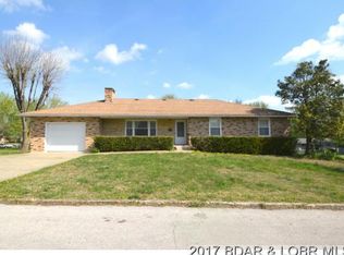 203 E Brentwood Ave, Eldon, MO 65026