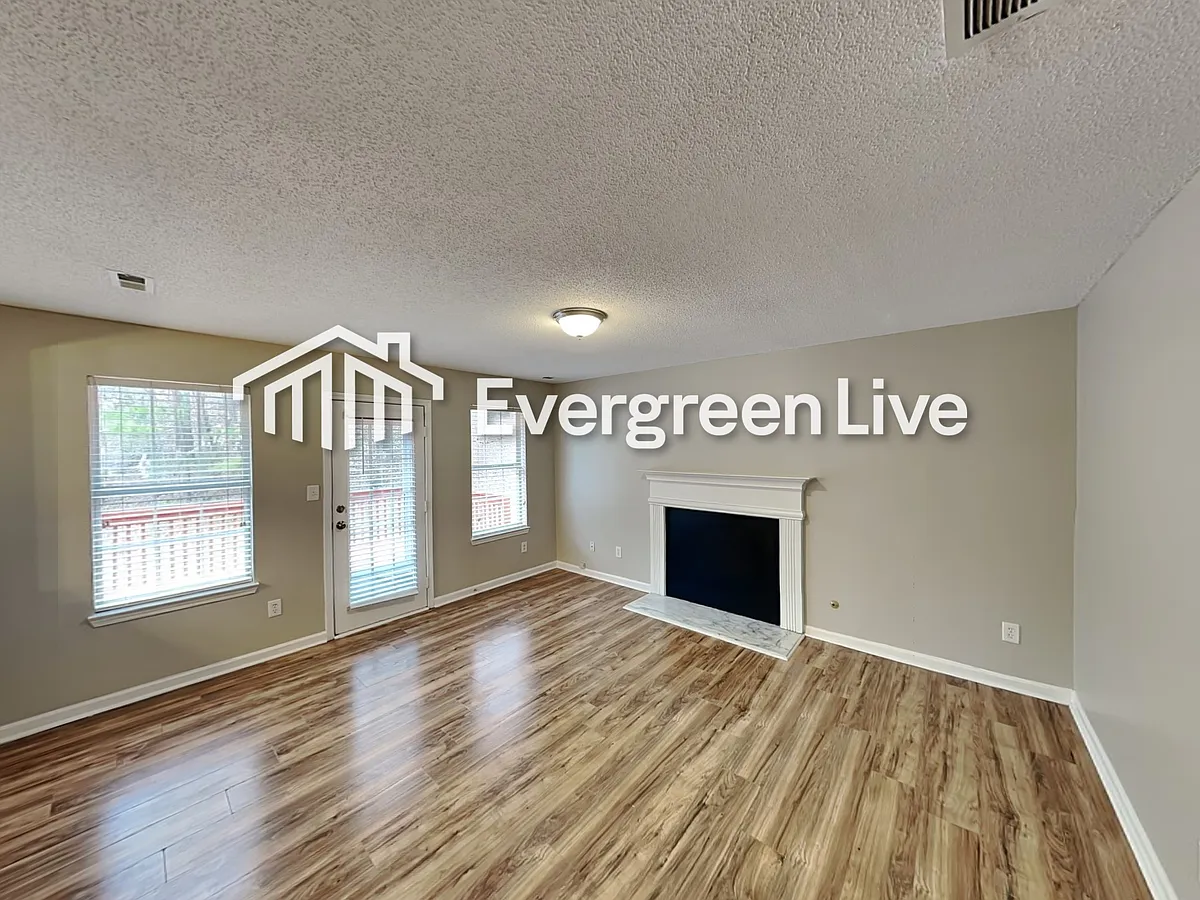 Building Photo - 1356 Crestridge Ln