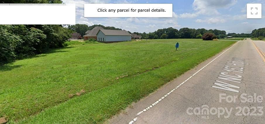 2nd image of 115 Brookleaf Ln