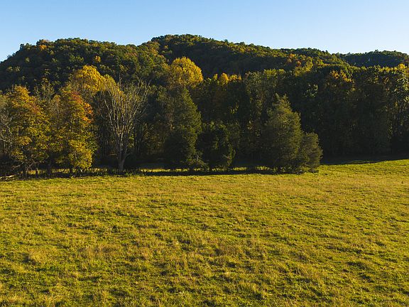 3rd image of 1 Watauga Rd