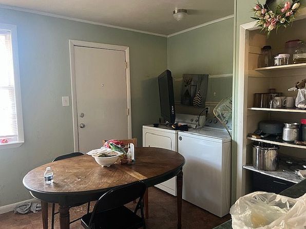 1204 Davis St, Jacksonville, NC 28540