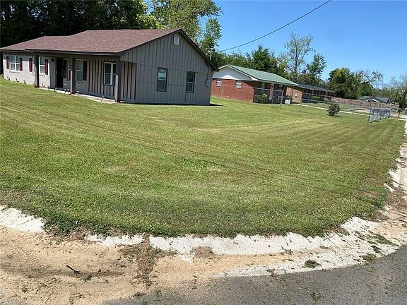 4th image of 156 Geer St