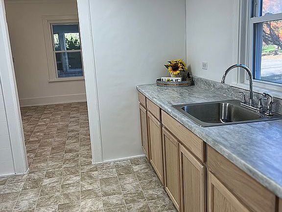 2nd image of 29 North St