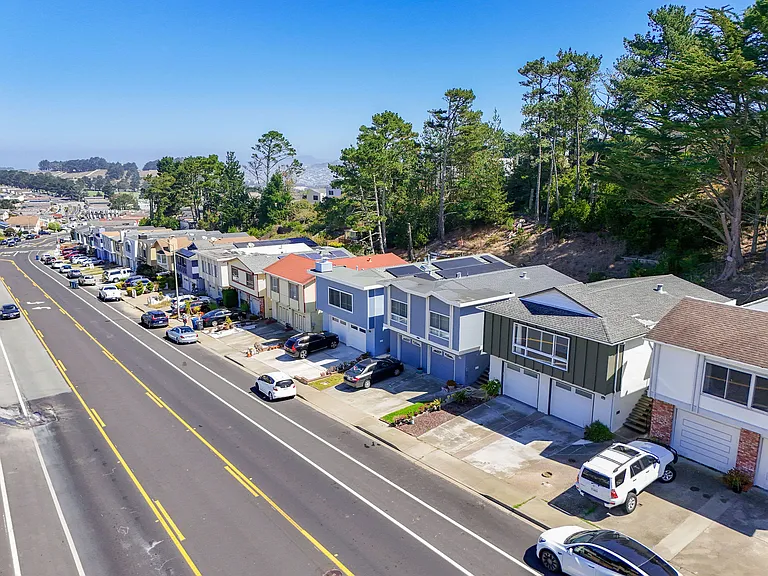 4252 Callan Blvd — Photo 43