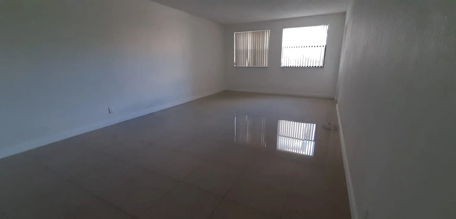 1 bed, 710 sqft, $2,000 — Photo 2