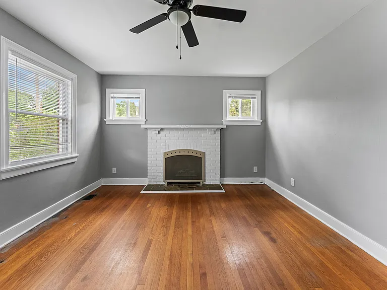 2501 Williams St — Photo 11