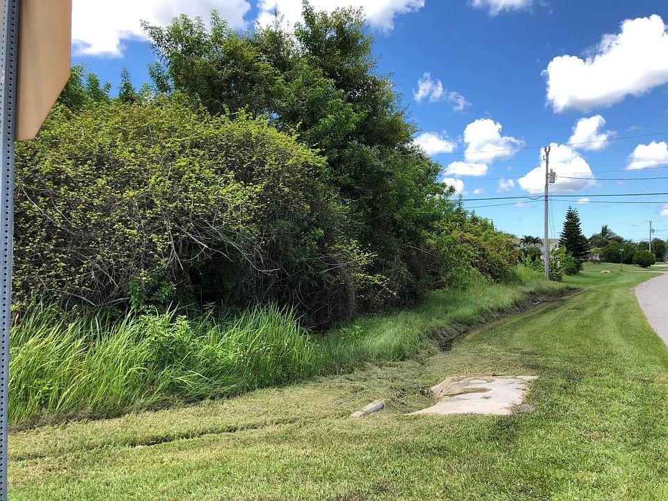 2nd image of 3046 SE Wake Rd