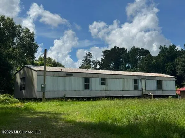 915 S Gordon St, Centreville, MS 39631