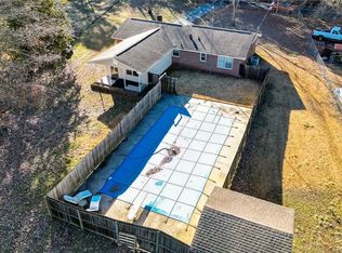 211 Knight Dr NE, Calhoun, GA 30701