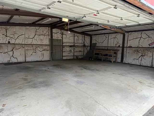 112 N Emberwood Dr — Photo 16