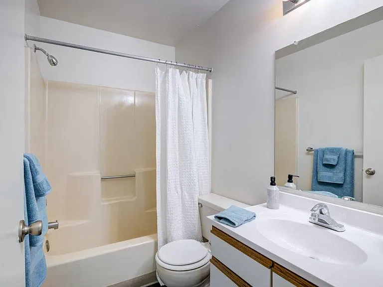 Tory Estates Apartment Homes — Photo 10