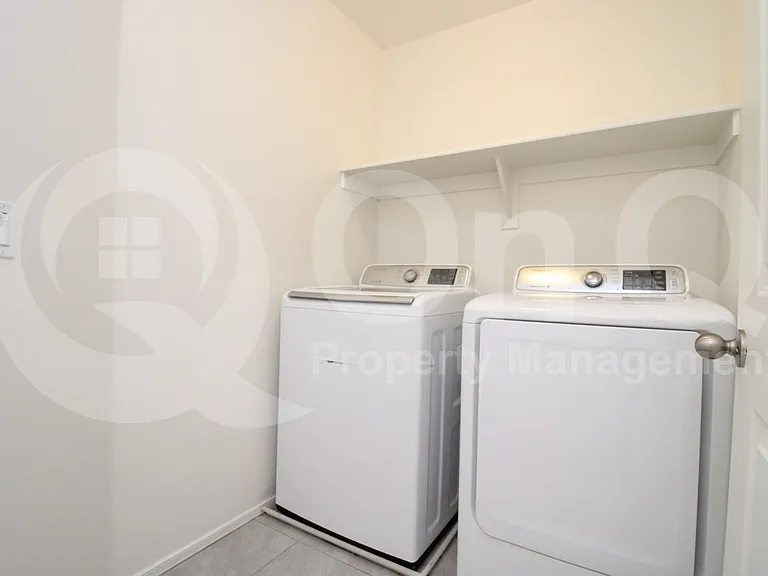 11443 W Saint John Rd — Photo 18