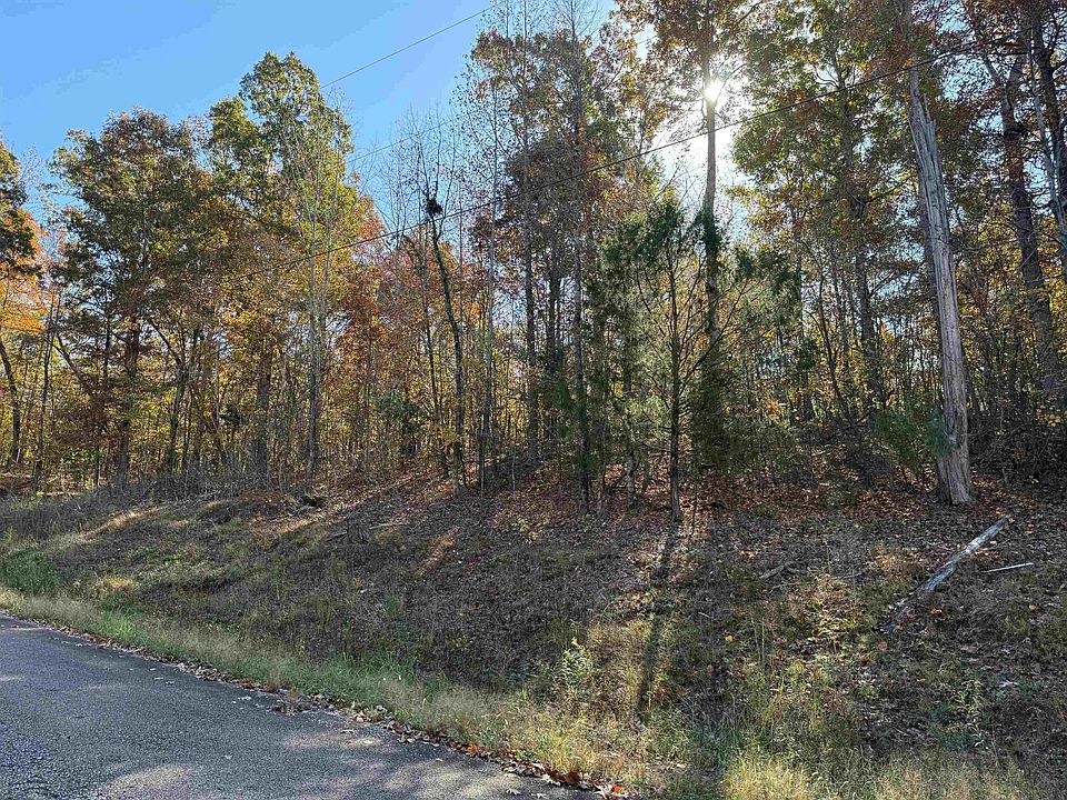 2nd image of 7 Woods Cliff Ln Lot 7