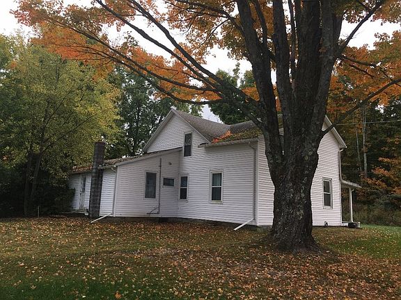 2nd image of 37 Lake St