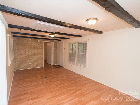 5th image of 1409 Turner Dr