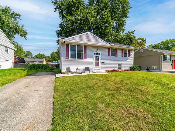 3rd image of 596 Knights Ave