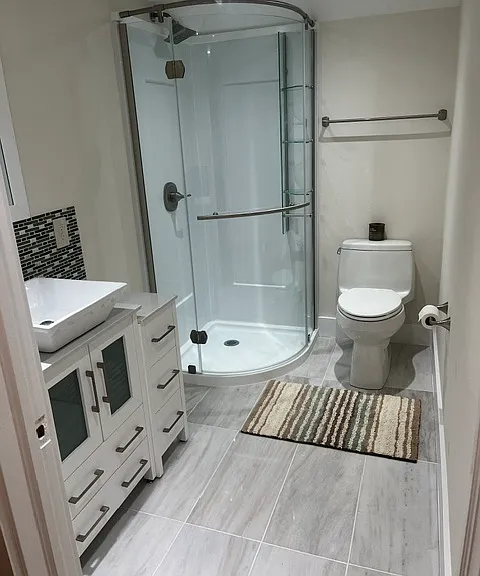 Upstairs bathroom