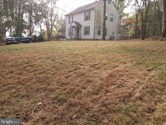 1st image of 6750 Stonehurst Ct
