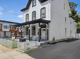 452 Green Ln, Philadelphia, PA 19128