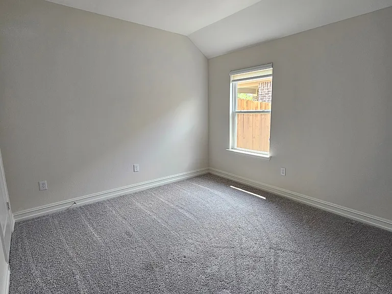 3105 Euclid Way — Photo 16
