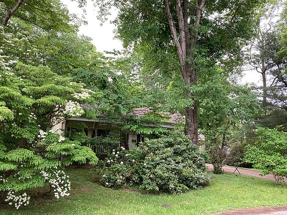 2nd image of 111 Hillside Dr