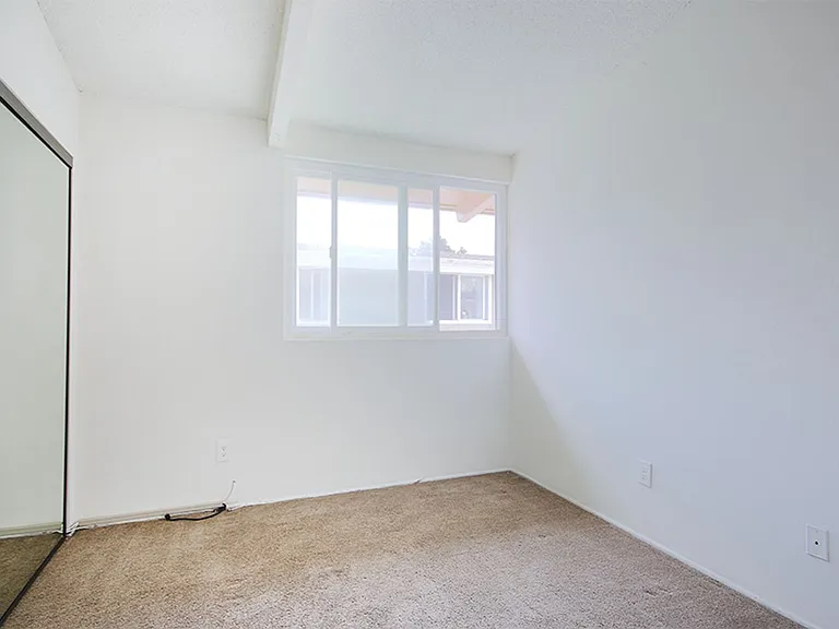 5542 Fernhill Cir — Photo 16