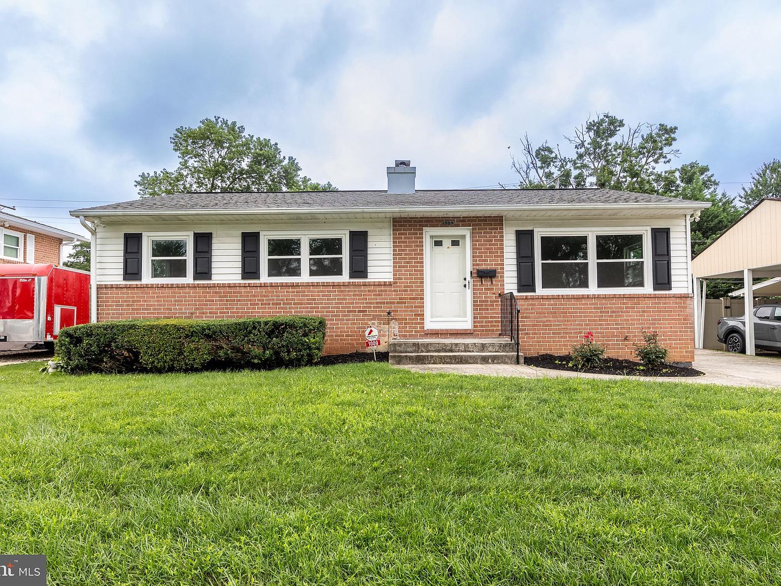 1009 Rowe Ln, Baltimore, MD 21228 | MLS #MDBC2132958 | Zillow