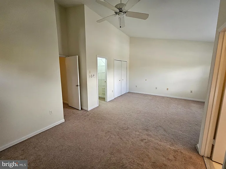 6908-10 Timberlane Rd — Photo 13